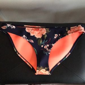 Triangl bikini bottoms